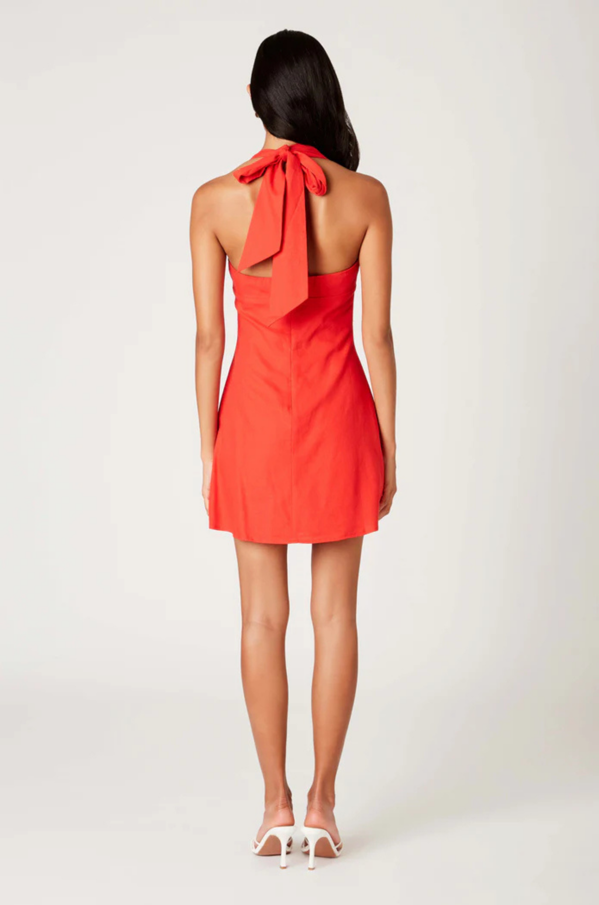 Halter-style mini dress
Square neckline
Fitted bodice and flare skirt
Open back design
Front slit
Adjustable back tie
Zipper closure
Red halter mini dress
fourth of july dress outfit