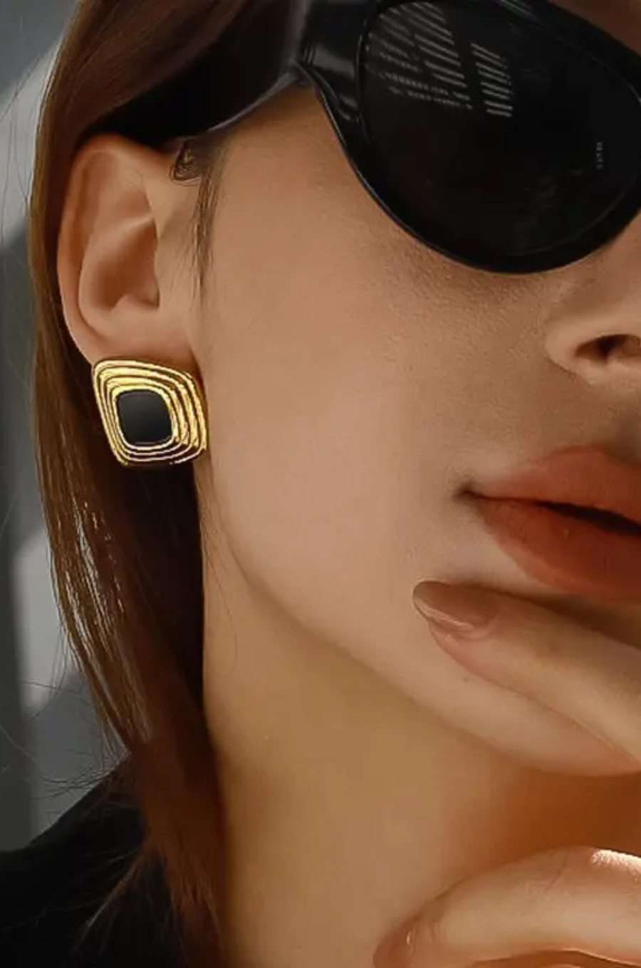 18K Gold Non-Tarnish Enamel Square Earrings
18K Gold Plating
Stainless Steel
Measurement (L x W inch): 0.88 x 0.88
Lead-free/Nickel-safe/Hypoallergenic/Water Resistant
Gold square earrings
Statement earrings