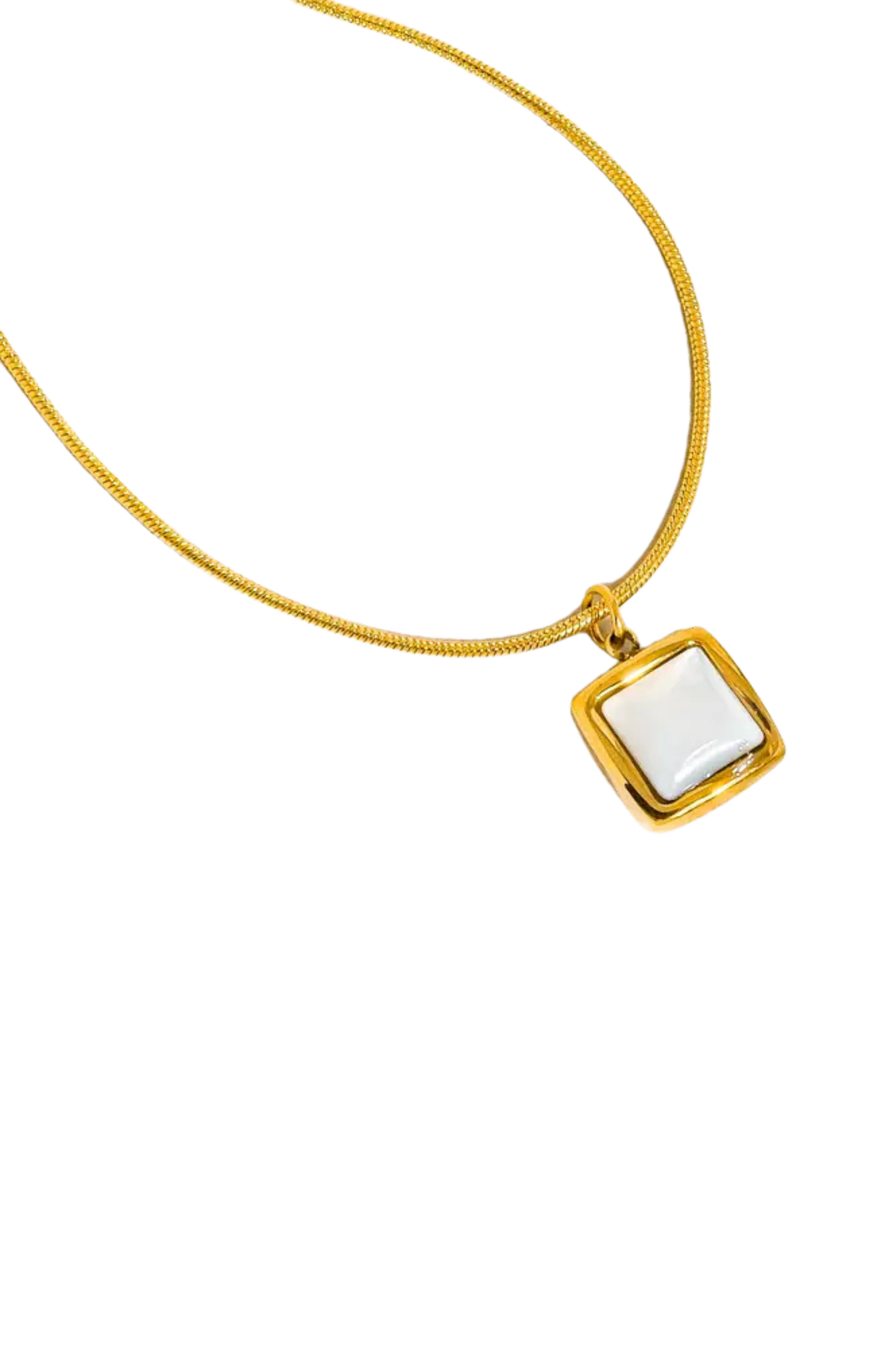 18K gold non-tarnish square shell necklace
18k gold plating stainless steel
Pendant Size: 0.4 x 0.4
Chain Length: 15.5"
Extension Length: 2"
Lead and Nickel Free
Hypoallergenic
Water Resistant