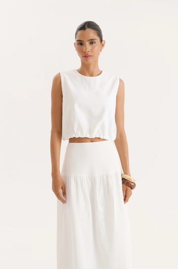 white Linen sleeveless crop top
Round neckline
Bubble hem
bridal top and skirt set
summer skirt set