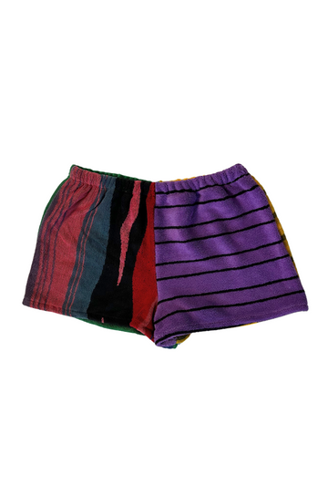 Striped printed towel short
Elastic waistband
Unlined
Up-cycled
Each towel is up-cycled - there may be imperfections