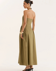 green Halter maxi dress
A-line silhouette
Paneled gathered
Drop waist design
Tie halter design
Square neckline
summer maxi dress
summer midi dress