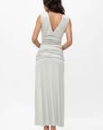 grey Maxi skirt
Cinched waistband
Wast: 26" / Length: 37"
Rayon/Spandex
