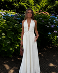 white Linen maxi dress
Adjustable halter neck
Adjustable back tie
Elastic bodice
Lined
hamptons east coast outfit