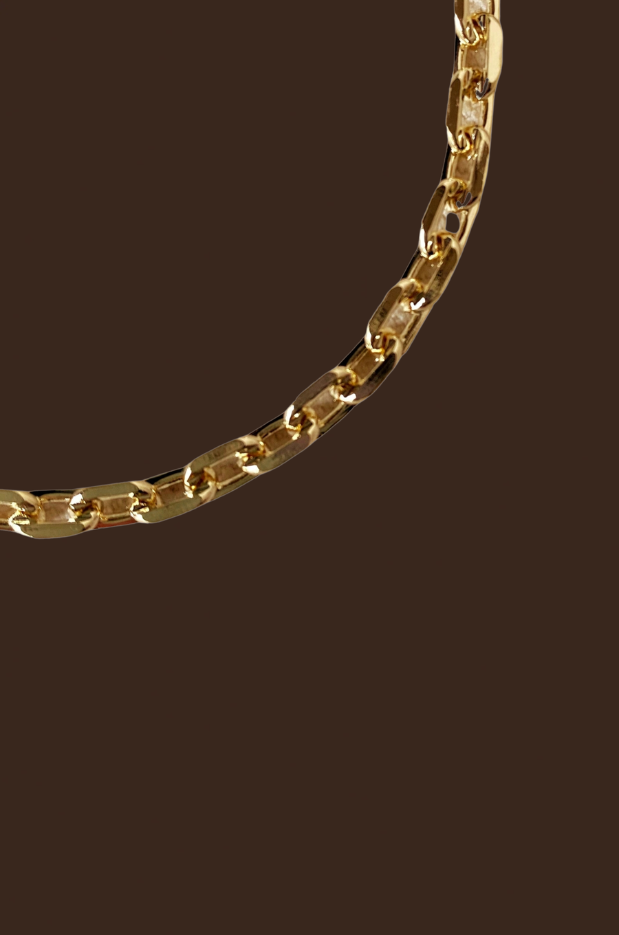 18k Gold filled diamond 4.5 mm cut anchor chain link bracelet featuring a lobster clasp
gold chain bracelet