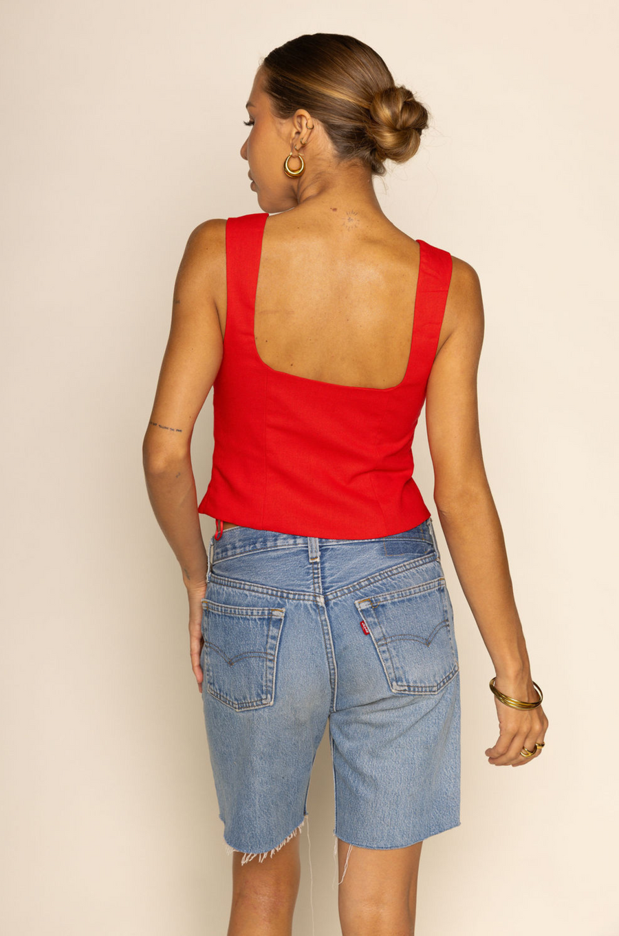 red Double front tie tank top
Square neckline
Waist-defining bodice
Lined
fourth of july top
summer tank top