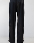 black Silk track pant
Elastic waistband
Side stripe
fall outfit