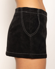 Faux leather mini skirt
Inner shorts lining
Side zipper closure
Side zippers
Contrast stitching
black faux leather mini skirt
fall outfit