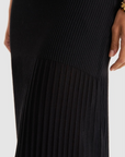 Off the shoulder maxi dress
Asymmetrical neckline
Ribbed
Sheer skirt
black maxi dress
black midi dress
black wedding guest dress
formal wedding guest dress