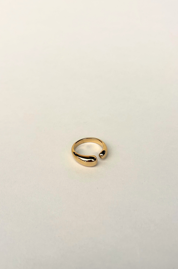 Gold dipped asymmetrical ring with opening
14k gold plating