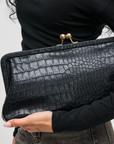black Croc print clutch bag
Removable chain strap
Kiss lock closure
Inner slip pocket