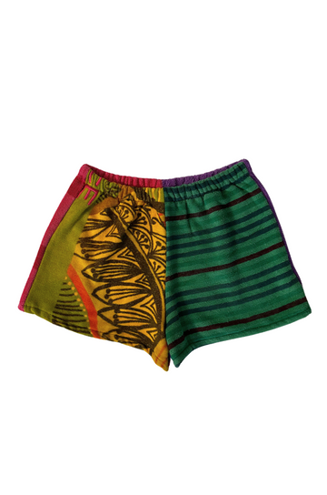 Striped and graphic printed towel short
Elastic waistband
Unlined
Up-cycled
Each towel is up-cycled - there may be imperfections