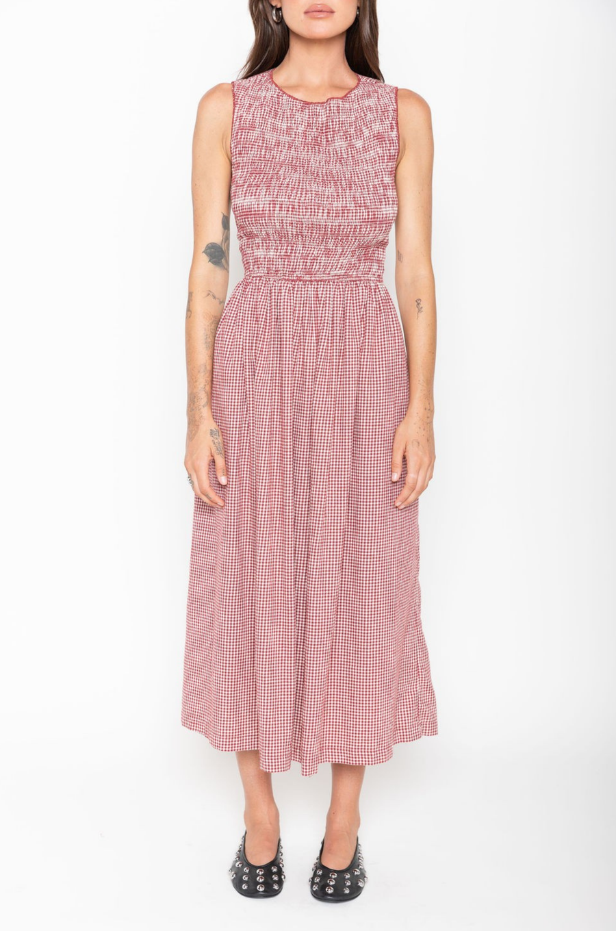 Gingham printed midi dress
Side pockets
Sleveless
Smocked bodice
Adjustable back tie
Open back
Unlined
burgundy gingham maxi dress
summer dress
fall dress
summer to fall transition dress