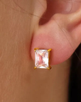 18K Gold Non-Tarnish Rectangular CZ Stud Flat Back Earrings
18K Gold Plating
Stainless Steel
Cubic Zirconia