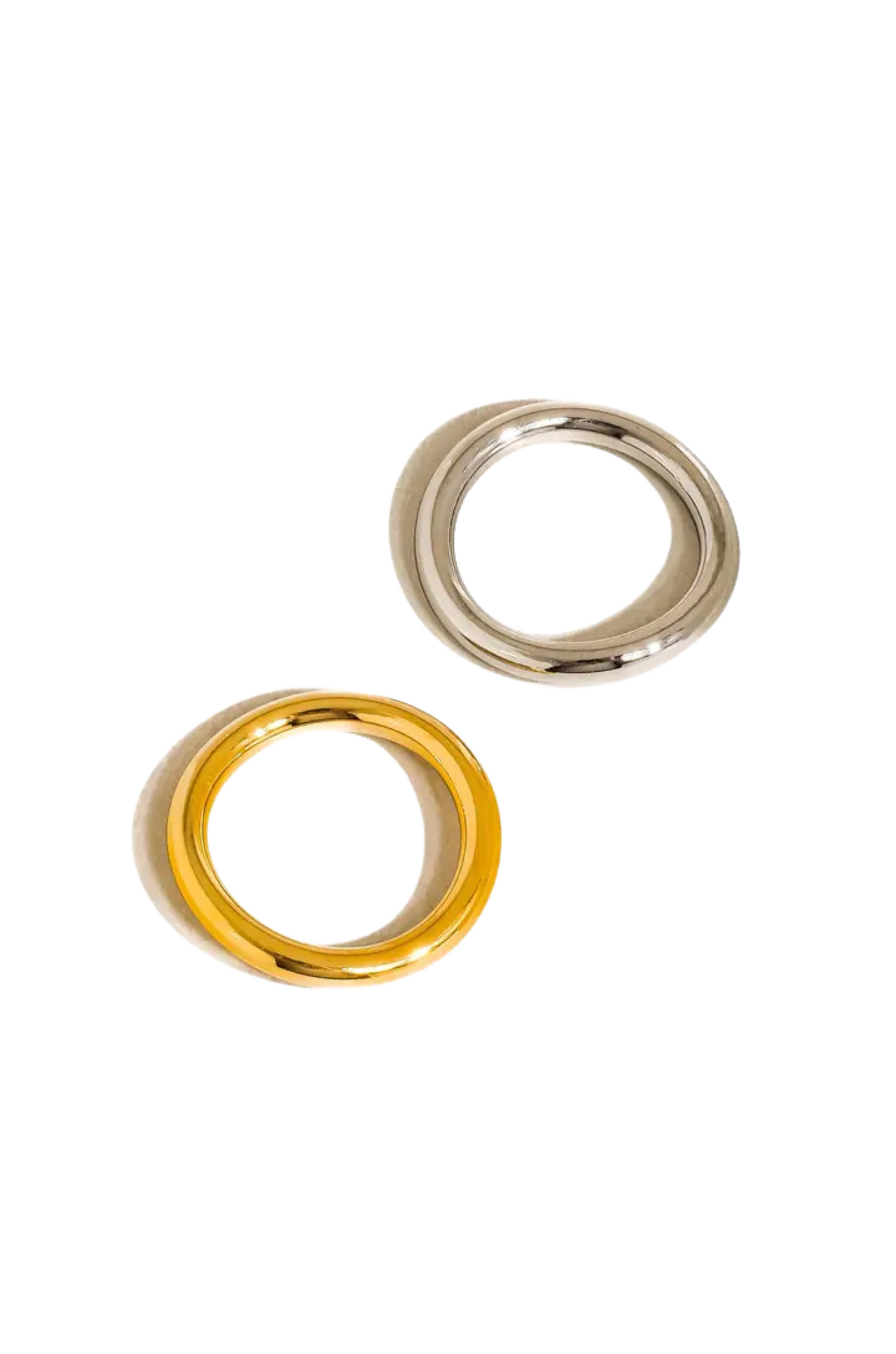 18K gold non-tarnish double two tone ring
18K gold plating stainless steel silver plating
Size 7 measurement: 0.682 Diameter/2.14 Circumference
Lead and Nickel Free
Hypoallergenic
Water Resistant
gold and silver stacked double ring