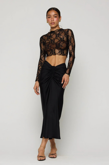 black Shirred maxi skirt
Elastic stretch waist with front tie cinch
Zipper up back closure
Polyester