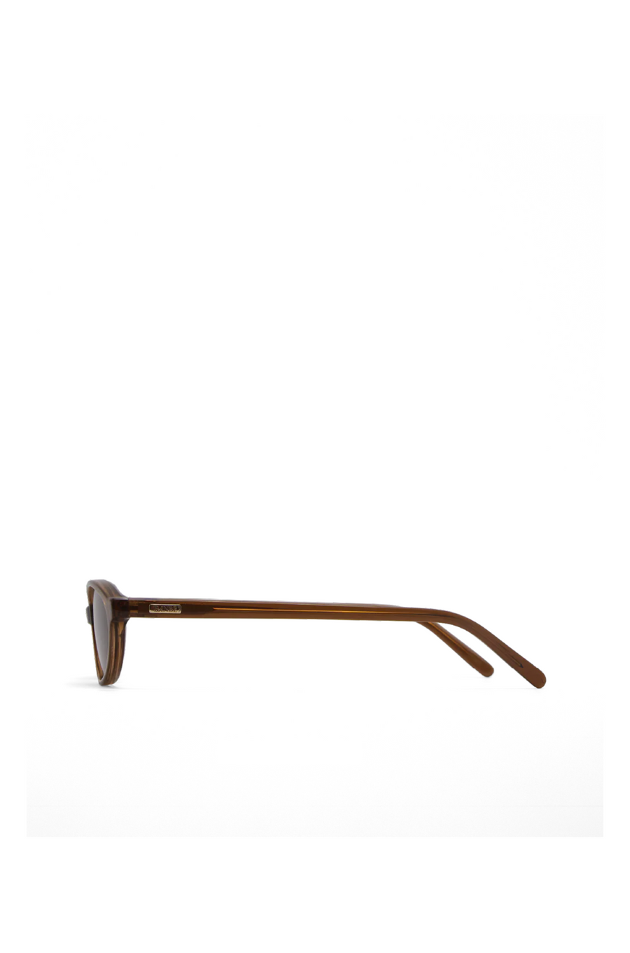 brown Oval sunglasses
Gold hardware engraved with Banbé logo on outer left arm
Scratch resistant/category 3/polarised lens
100% UV protection
Acetate frame
Width: 10.4cm / Lens Height: 3cm / Arm Length: 14cm / Nose Bridge: 1.9cm