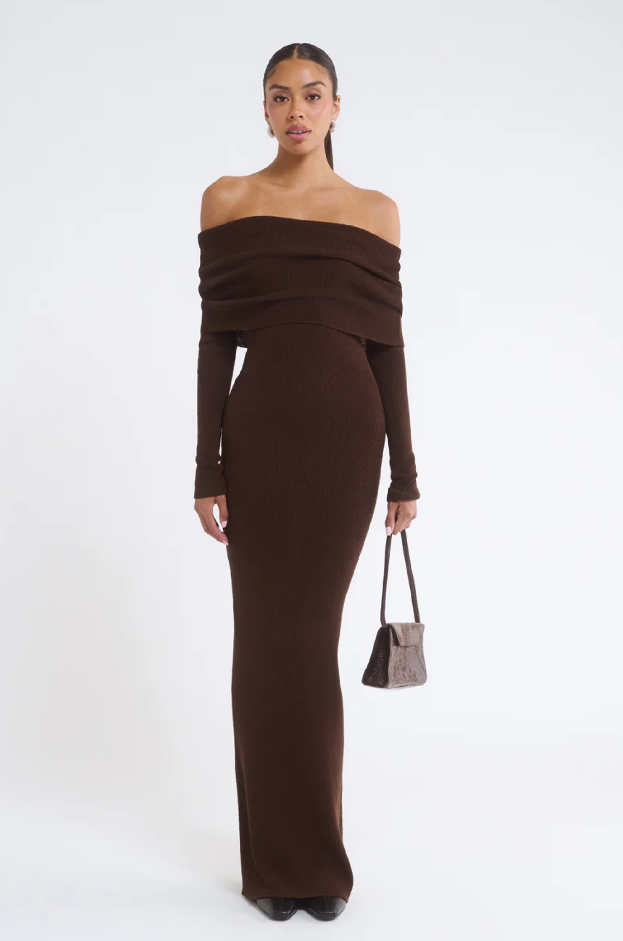 Knit maxi dress. Folded neckline. Long sleeves. Unlined. brown maxi dress. fall dress. fall outfit. off the shoulder maxi dress