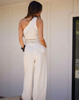 cream ivory beige Woven linen pant
Adjustable front tie
Elastic waistband
Side pockets
Unlined
resort outfit