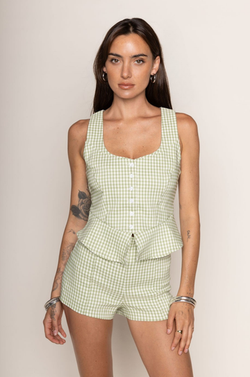 Gingham printed vest top
Peek-a-boo bralette
Front button down closure
Scoop neckline
Unlined
GREEN GINGHAM VEST TANK TOP
SUMMER OUTFIT
SPRING OUTFIT