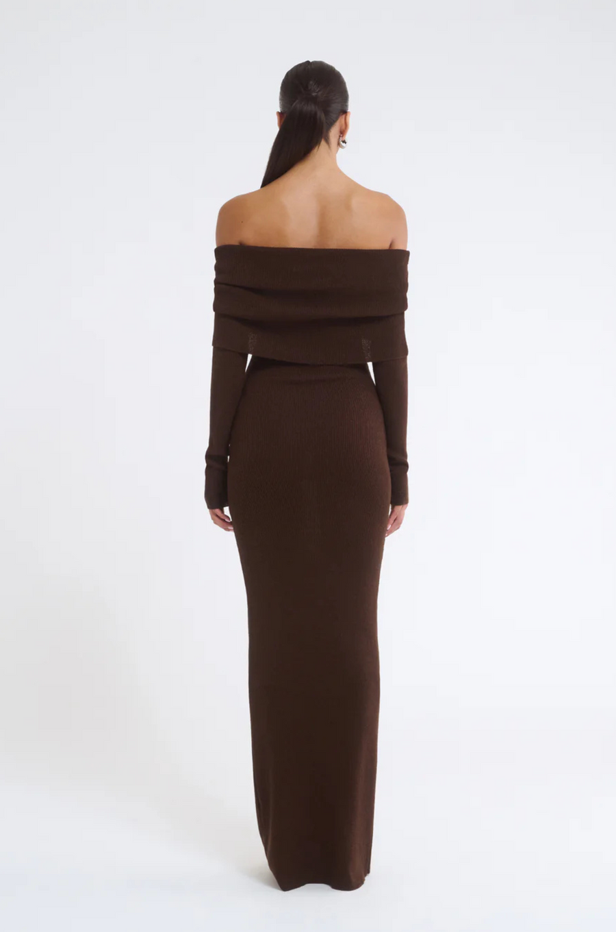 Knit maxi dress. Folded neckline. Long sleeves. Unlined. brown maxi dress. fall dress. fall outfit. off the shoulder maxi dress
