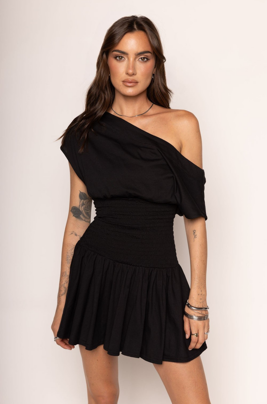 Off the shoulder mini dress
Smocked bodice
Unlined
black off the shoulder mini dress
summer dress
dress up casual dress