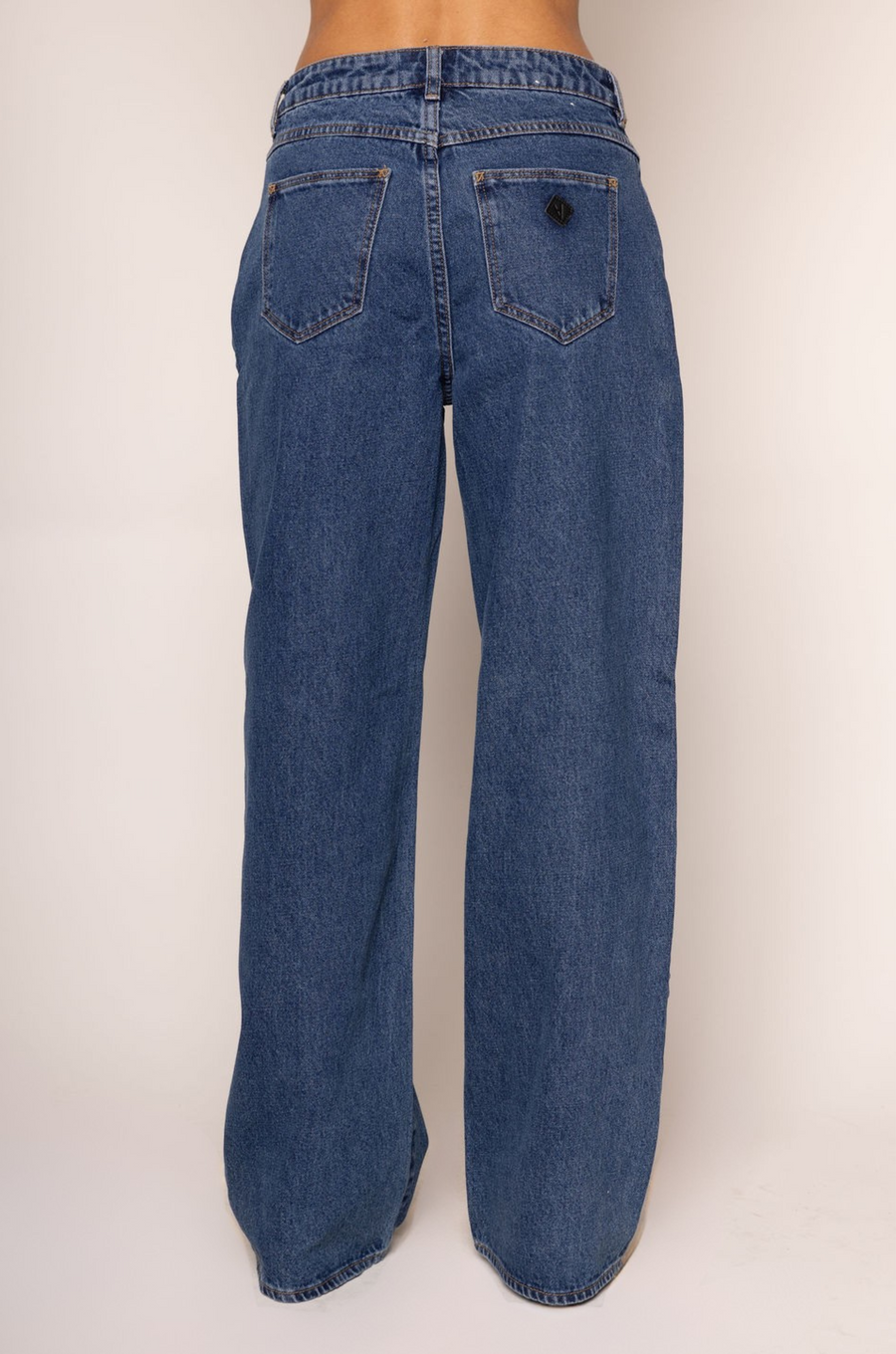 95 Mid Baggy Bella Jeans by Abrand Jeans