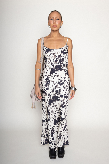 Cow printed maxi slip dress
Fixed straps
Unlined
stagecoach maxi dress