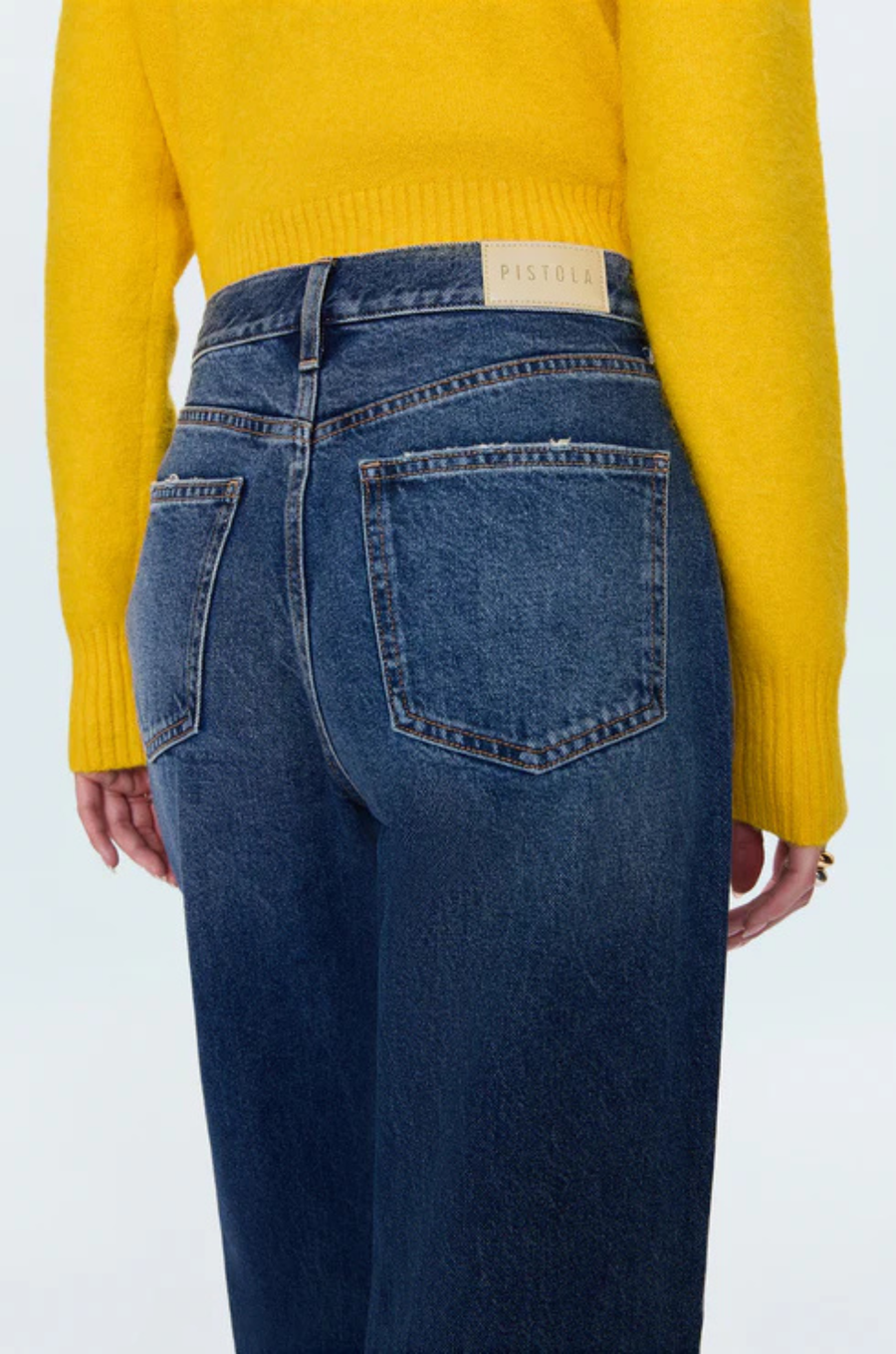 High rise and relaxed baggy silhouette
The slouchy fit sits comfortably while the structured shape maintains intentional proportions
Rigid non-stretch denim
Waist: 26" Length: 31"&nbsp; Rise: 11.5"
Cotton
blue denim high waisted jeans
