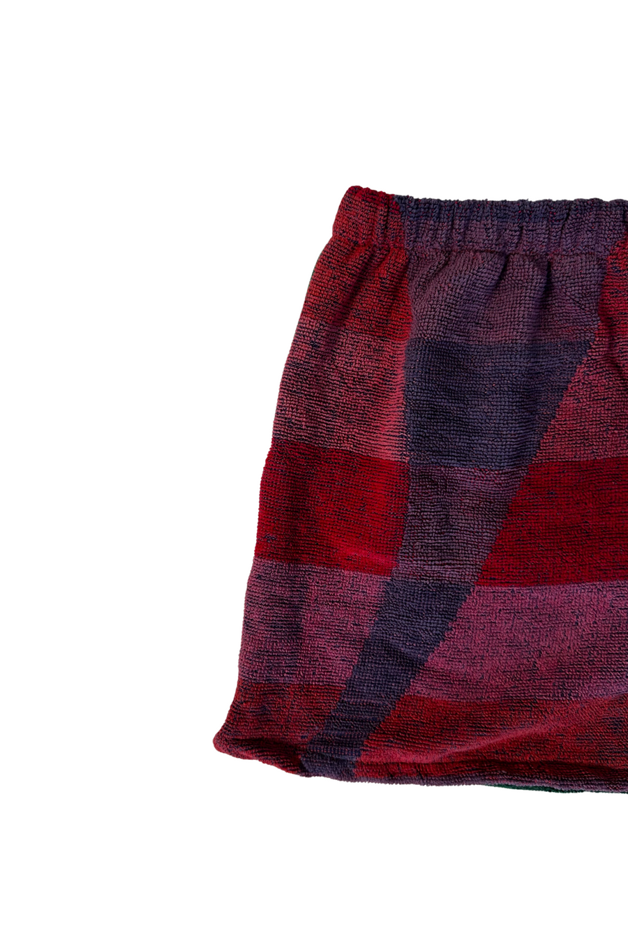Floral and graphic printed towel short
Elastic waistband
Unlined
Up-cycled
Each towel is up-cycled - there may be imperfections