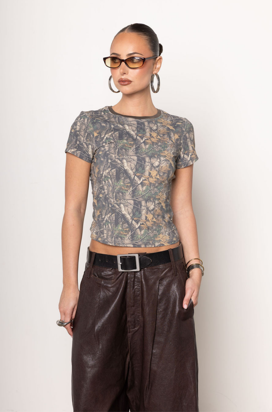 Camouflage t-shirt top
Crewneck
Short sleeve
Unlined
camo tshirt
camo top
fall top
fall outfit
camo crewneck