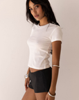 white Short sleeve t-shirt
Crewneck
Unlined