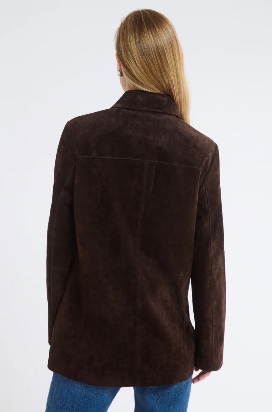 brown Genuine suede jacket
Front button down closure
Fully lined
Front chore pockets
Boxy fit
Genuine suede/Polyester
brown suede jacket
fall jacket
fall outfit
fall layering
