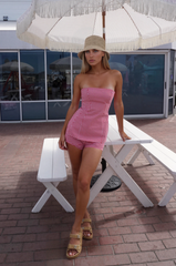 TOP
red Gingham curvy waist tube top
Strapless
Smoked back
Back zipper closure
Inner rubber grip lining

BOTTOM
red Gingham high waisted shorts
Side pockets
Lined

4th of july outfit