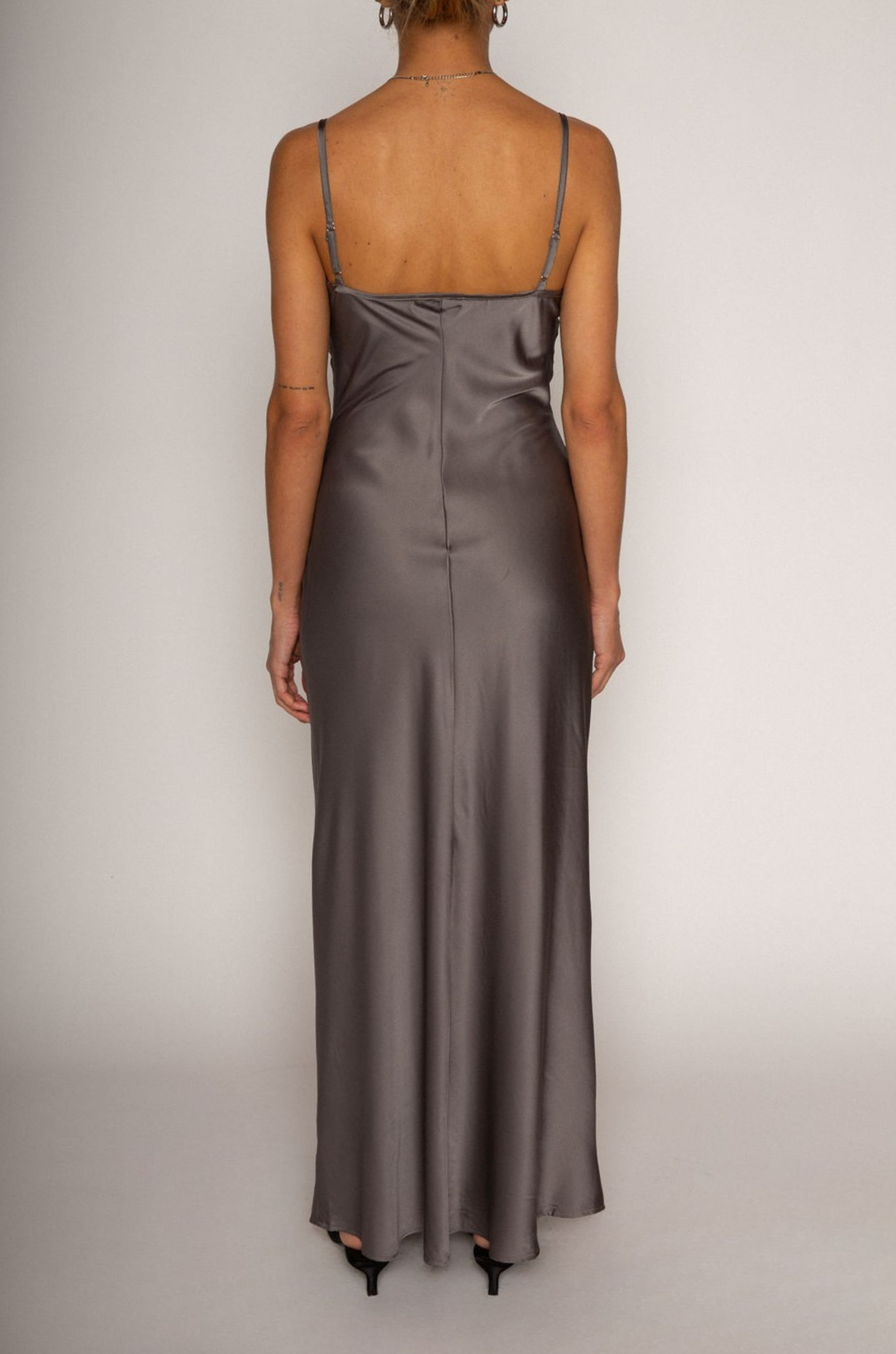 grey Satin maxi dress
Floral embroidered mesh bust
Adjustable straps
Side hook and eye and zipper closures
Unlined