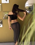 Mesh polka dot midi skirt
Elastic waistband
Unlined/Sheer
black and white mesh polka dot midi skirt
