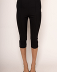 Knee length pants
Capri pants
Side zipper closure
Unlined
black capri pants