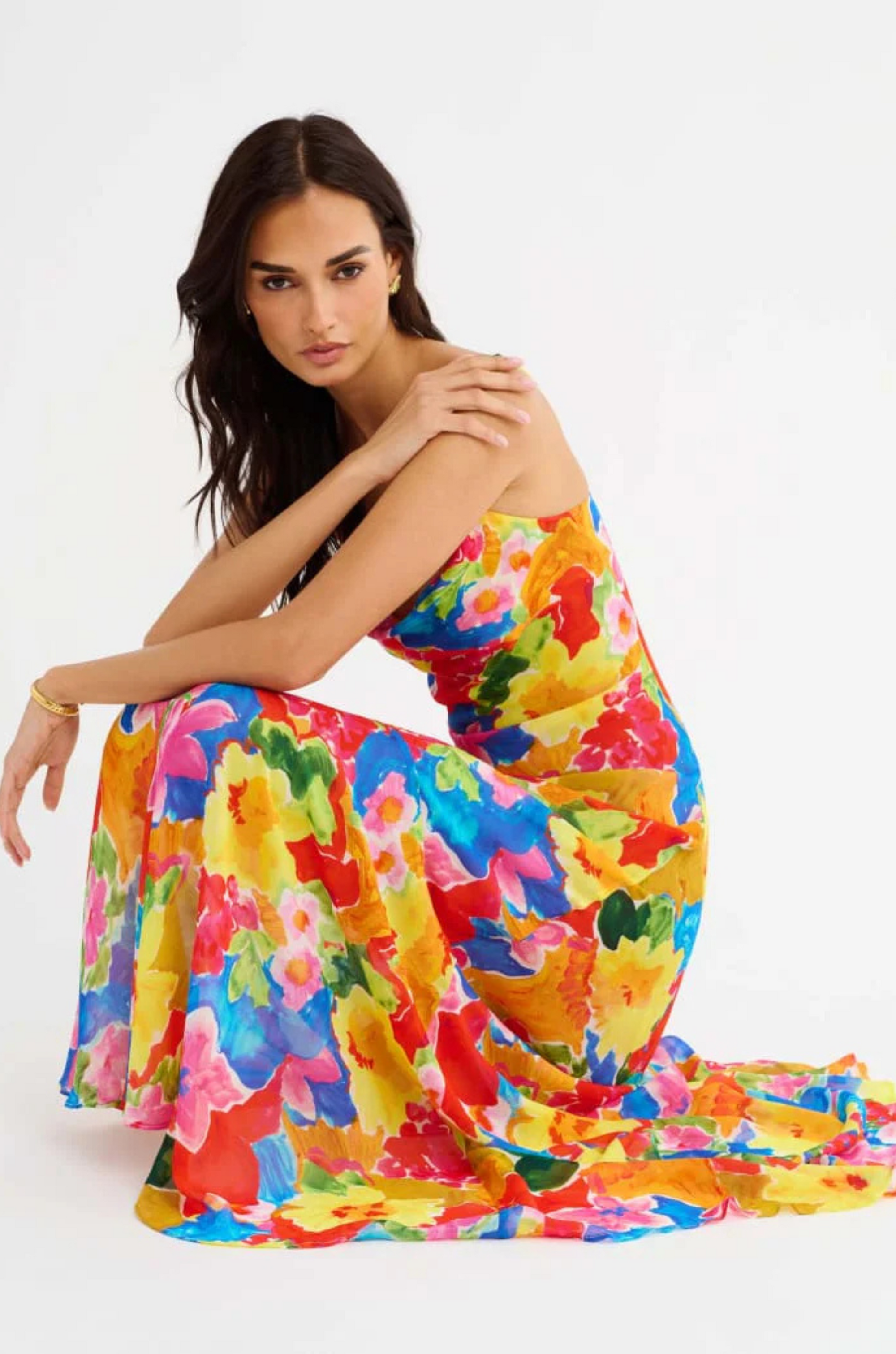 Floral maxi dress
Cowl neck
Bias cut
Adjustable shoulder straps
Mermaid hem
resort wear maxi dress
beach vacation outfit inspo