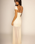 Mesh off the shoulder maxi dress
Rouched bodice
Back zipper closure
Partially lined in nude pink fabric
Partially sheer
cream colored maxi dress
butter yellow half sheer maxi dress
yellow wedding guest dress
