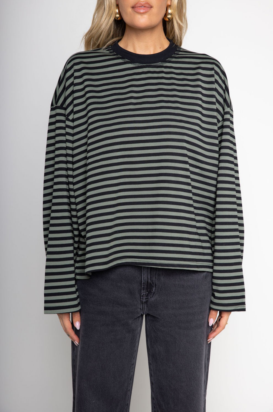 Striped oversized long sleeve top
Contrast neck
Unlined
green and striped long sleeve top
princess polly striped long sleeve
lioness striped long sleeve top
