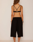 black Trouser short/jort
Pleating detail
Button zipper closure
Side pockets
Unlined
5 to 9 outfit