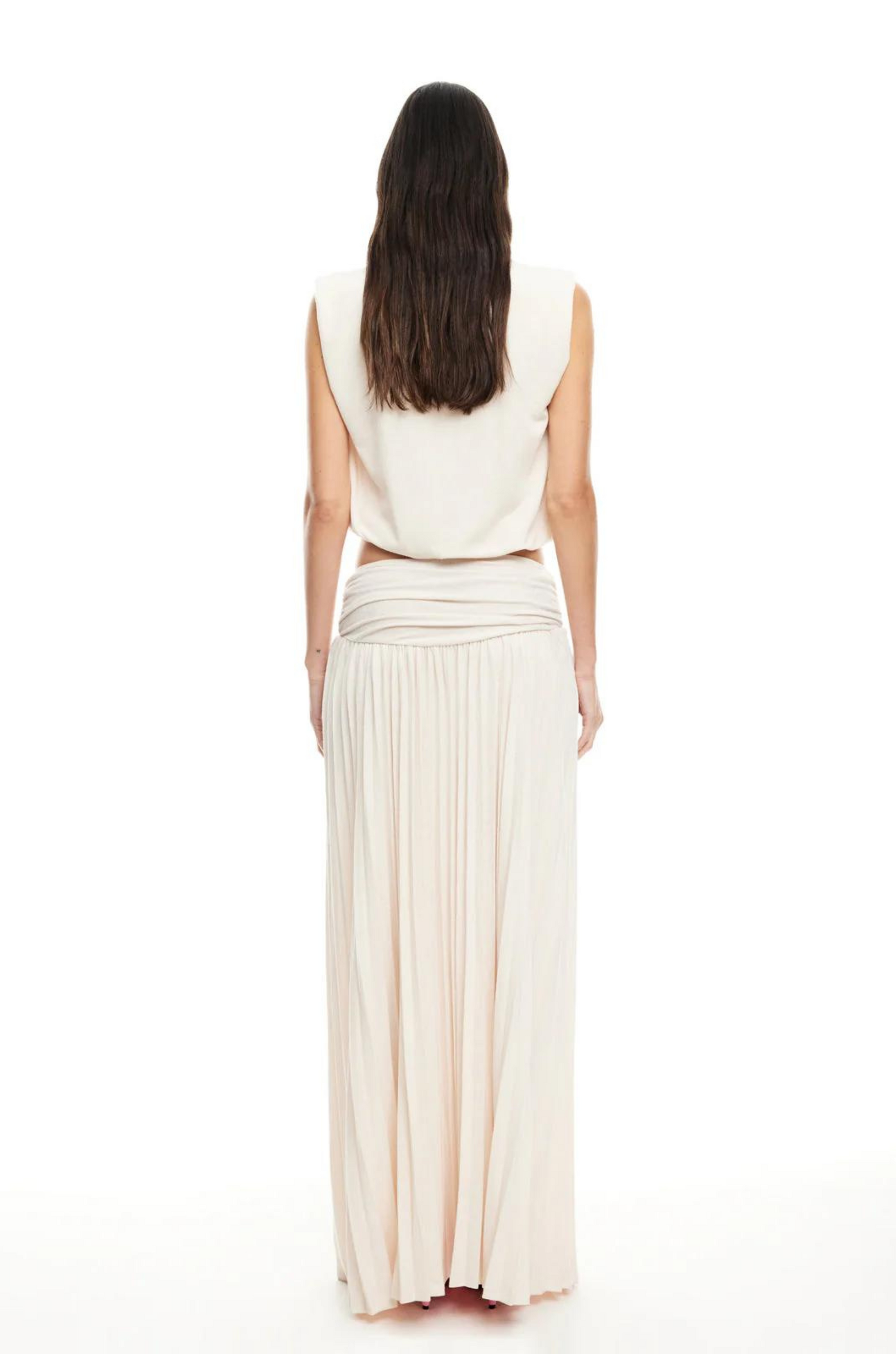 Knit maxi skirt. Elastic wide waistband. Pleated skirt. Fully lined. Slightly sheer. white mxi skirt. white lioness skirt. 