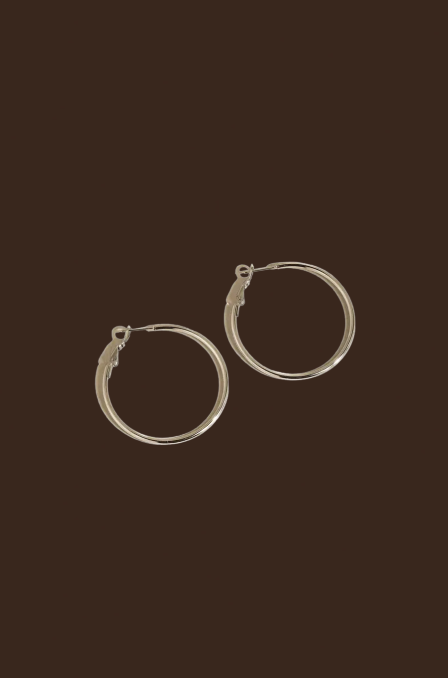 18K Gold Non-Tarnish Classic Thin Hoop Earring
silver thin hoop earrings