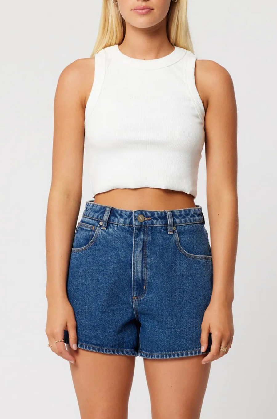High rise, loose fit denim shorts
medium wash denim shorts
Crafted with a comfort rigid denim meaning they will be fitted when first worn and will slowly soften and mold to your body after wash &amp; wear
Zip fly