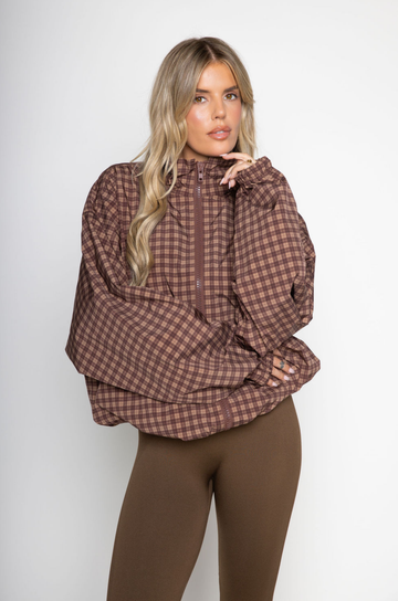 brown Gingham printed windbreaker jacket
Front zipper closure
Adjustable cinch-able hem and arm hem
Side pockets
Partial inner mesh lining
fall windbreaker
cute windbreaker
fall workout outfit