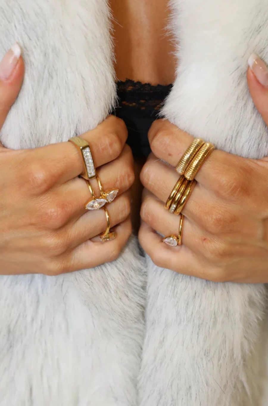 Minimal statement ring
Modern gold band set with a row of CZ crystals, designed for clean, structured shine
Tarnish-free, waterproof, and hypoallergenic
Backed by Ginneca Row's lifetime tarnish-free guarantee, including replacement if the stones ever lose integrity