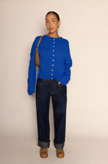 royal blue fuzzy knit cardigan
Crewneck
Front button down closures
Long sleeves
Unlined
blue cardigan
dodger blue outfit
fourth of july cover up
fourth of july cardigan outfit