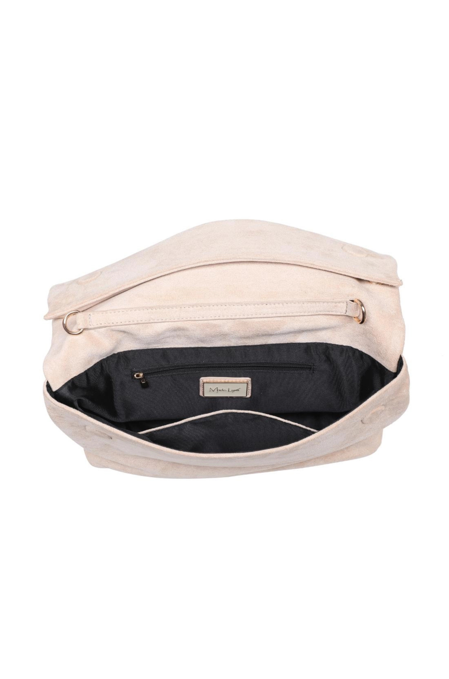 Crossbody faux suede purse
Removable chain strap
Outer zip pocket
Inner zip and slip pocket
Magnetic closure
Lined
Vegan Leather
beige faux seule clutch purse 
fall bag
fall clutch
