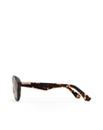 Oversized aviator frame
Featuring a straight brow line
Teardrop-shaped lenses
Distinctive keyhole bridge
Thick, structured frame with sculptural finish
tortoise frame and green lens aviator sunglsses