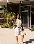 Woven bermuda shorts
Longline shorts
Pleated
Side pockets
Unlined
cream ivory bermuda shorts jorts